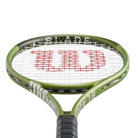 Wilson-Blade-Feel-100-2023-tennisketcher-3