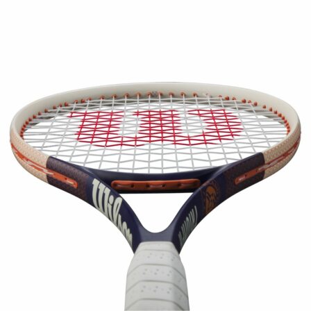Wilson-Roland-Garros-Triumph-2025-Tennismaila